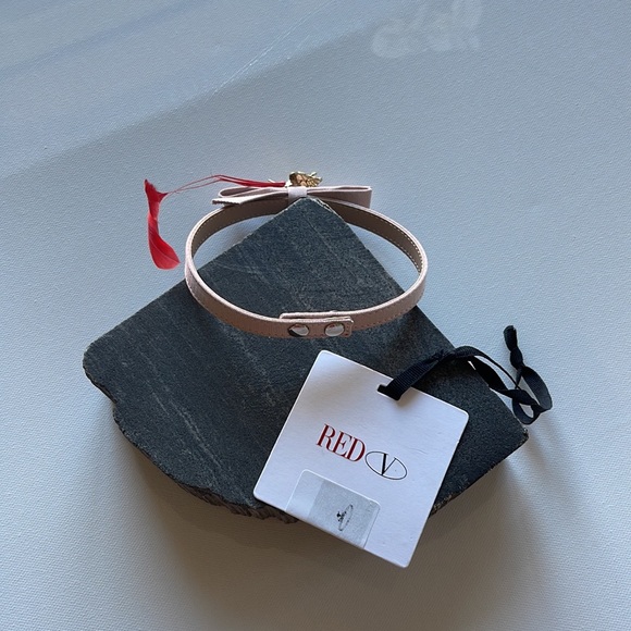 Authentic RED VALENTINO
BIRD DETAIL NECKLACE - Picture 5 of 9